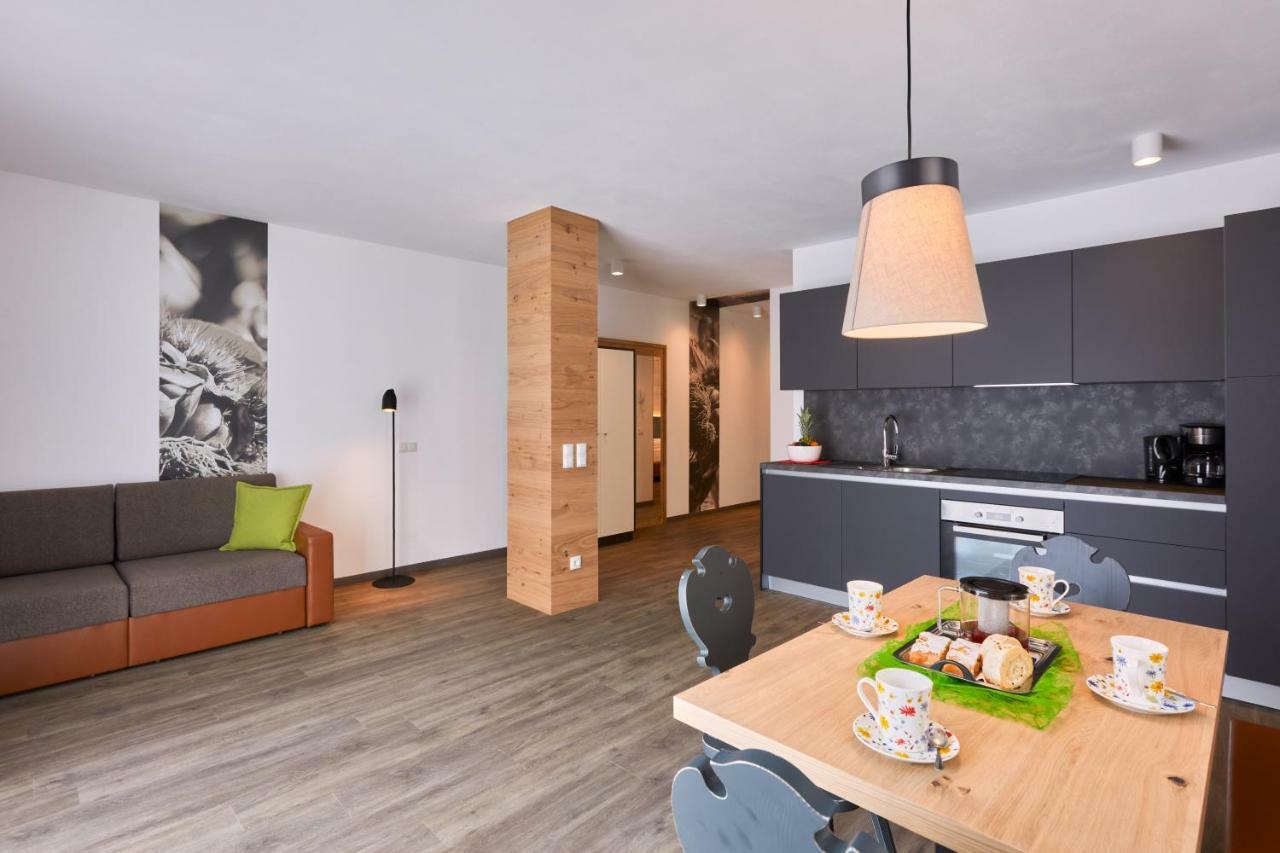 Residence Laitacherhof - Modern Apartments With Outside Pool And Sauna Klausen Exteriör bild