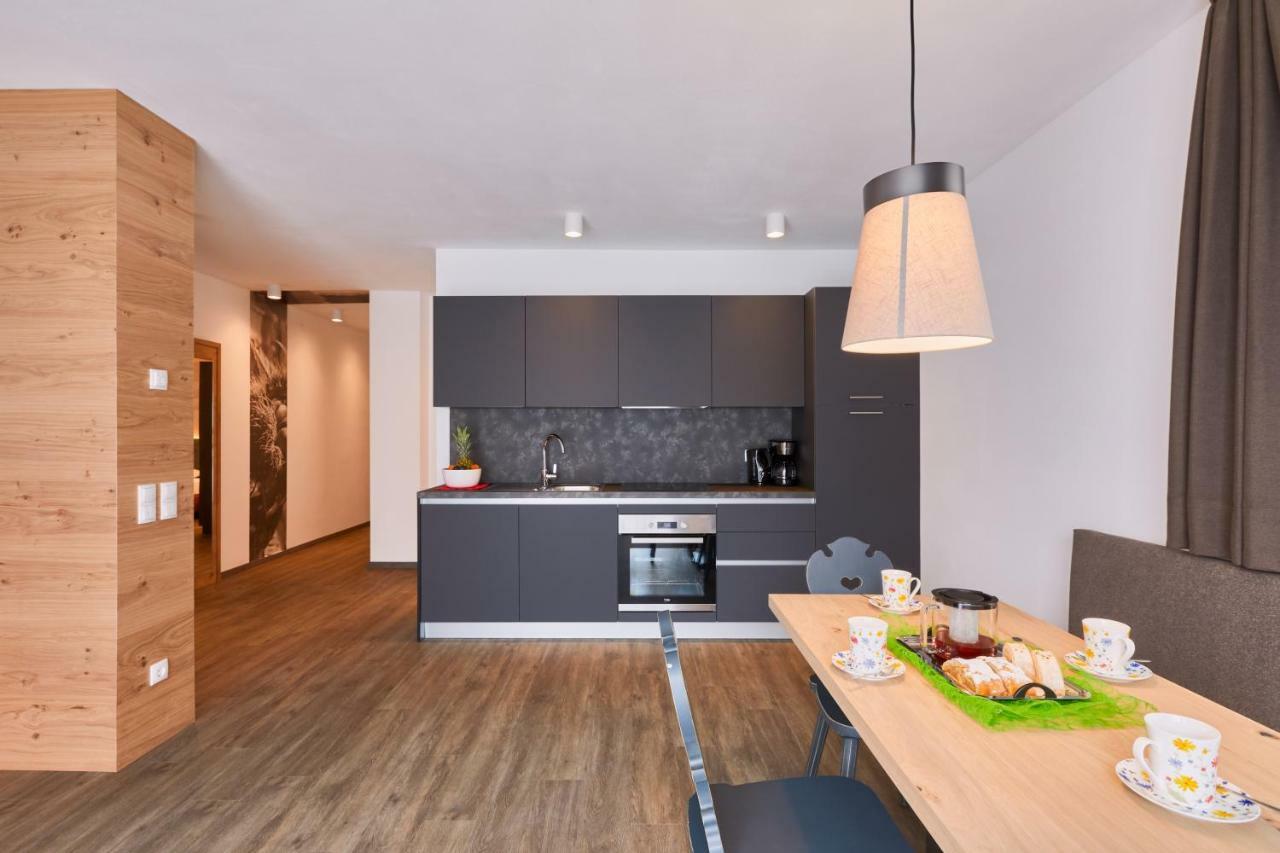 Residence Laitacherhof - Modern Apartments With Outside Pool And Sauna Klausen Exteriör bild